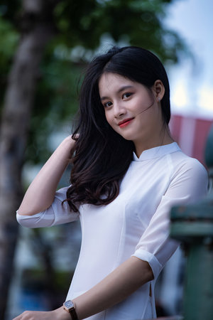 八月：奥色治郡